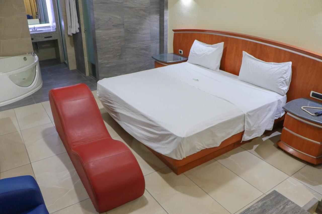 Autohotel Ilussion Córdoba Εξωτερικό φωτογραφία
