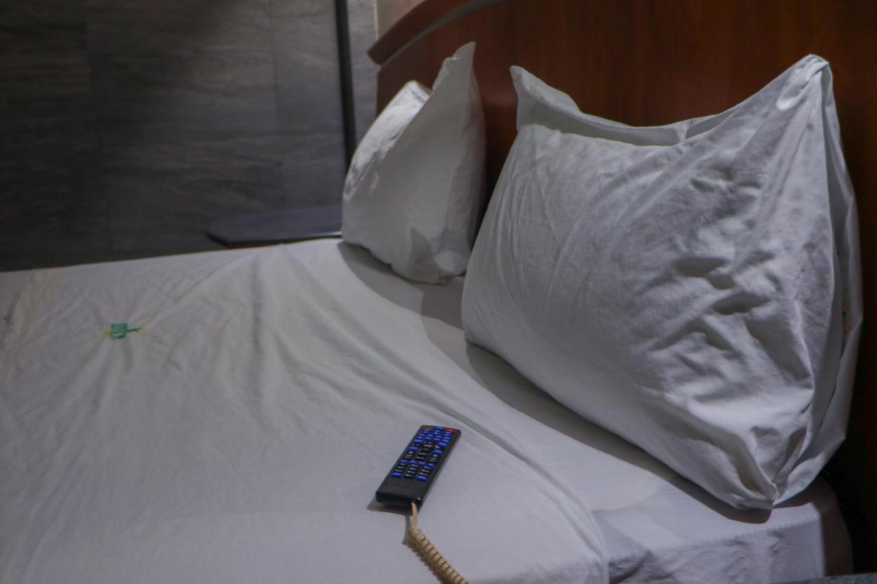 Autohotel Ilussion Córdoba Εξωτερικό φωτογραφία