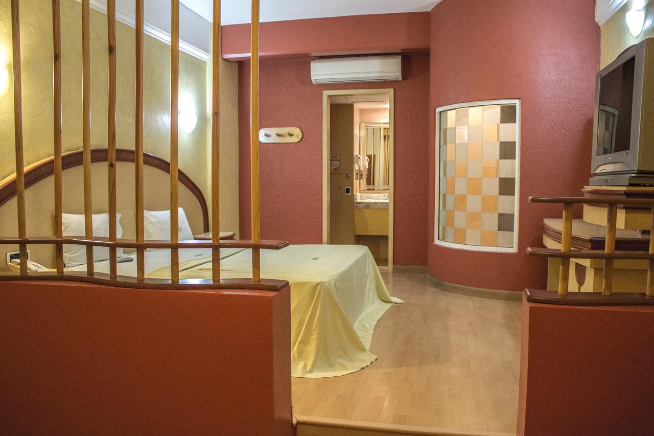 Autohotel Ilussion Córdoba Εξωτερικό φωτογραφία