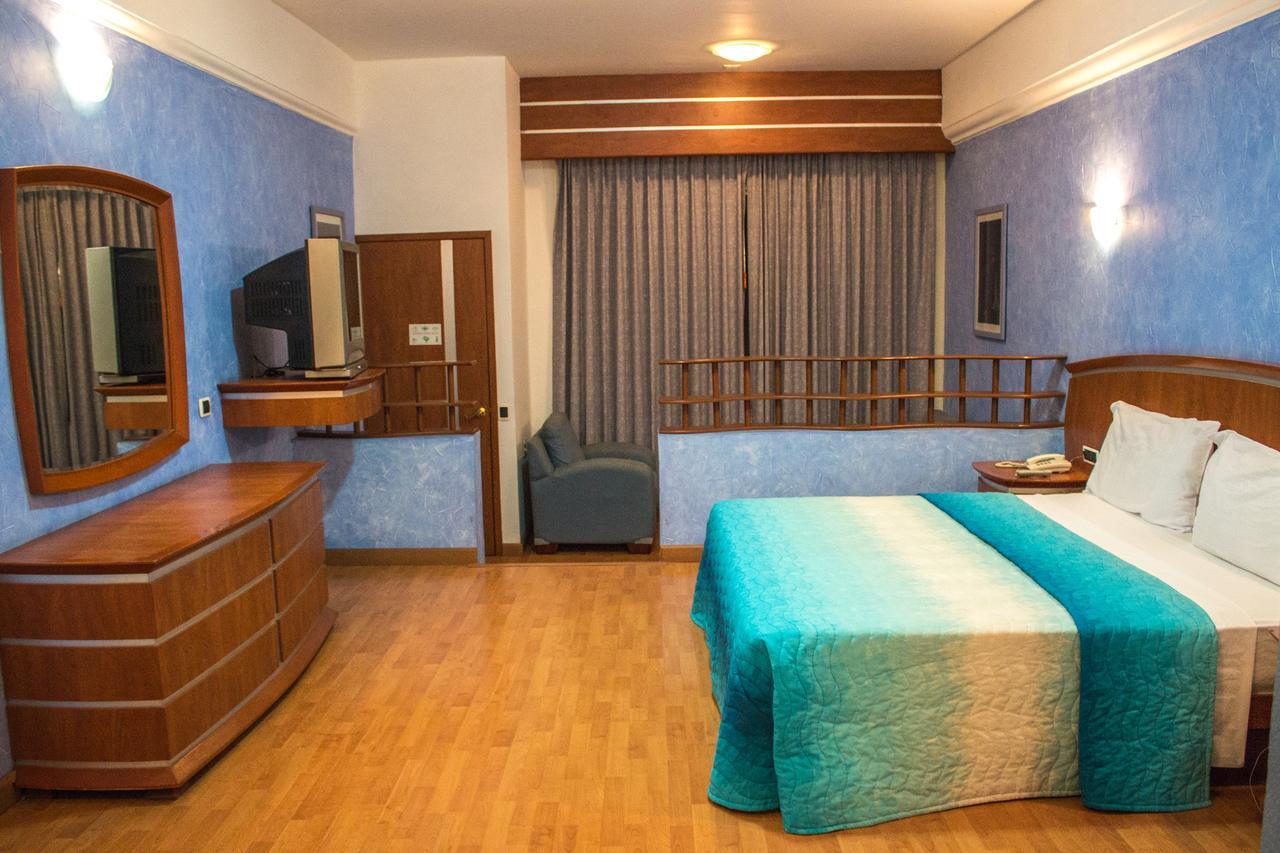 Autohotel Ilussion Córdoba Εξωτερικό φωτογραφία